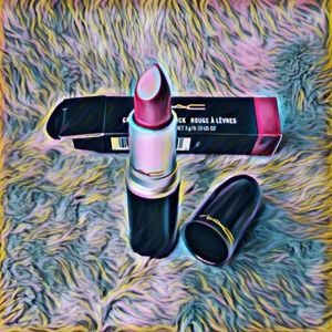Ⓜ️SOLDⓂ️ *NEW* MAC Cremesheen Lipstick
